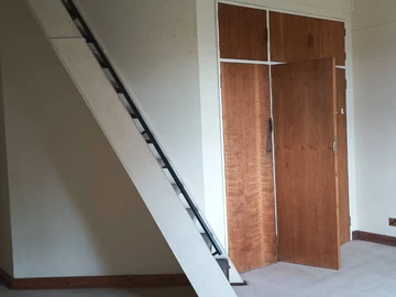 3 Bedroom Flat & Apartment