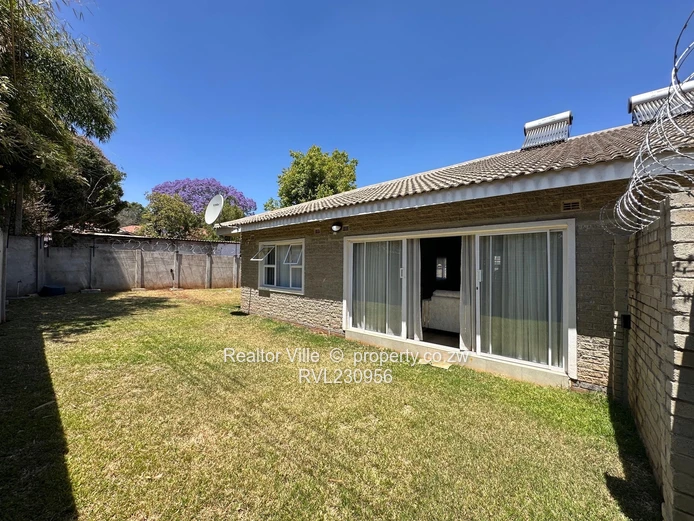 Modern Cluster Flat to Let