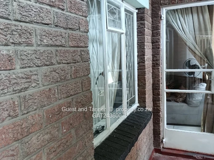 3 Bedroom Flat For Sale In Prospect