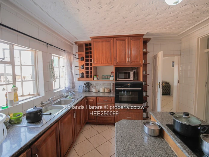 Neat property in Helensvale 