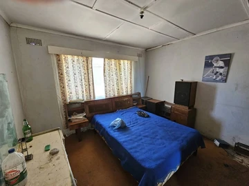 Farm & Agricultural Land