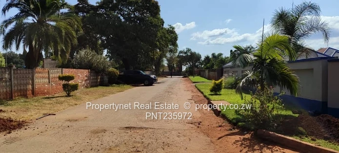 Prime Commercial Property for Sale!