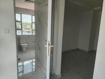 6 Bedroom House