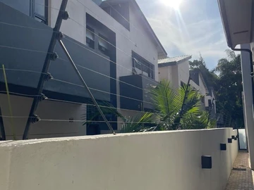 3 Bedroom Flat & Apartment