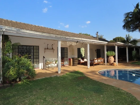Superb position-  4 Bed House in Borrowdale Brooke!