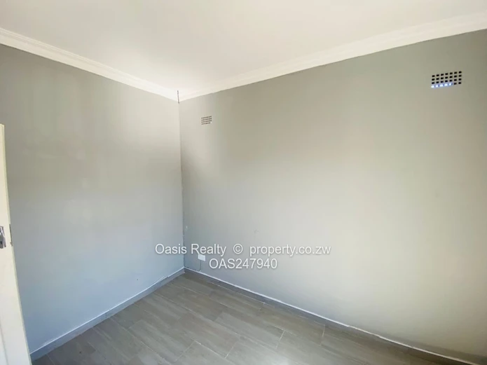 Neat Accommodation To Let