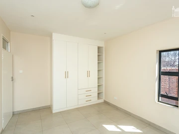 7 Unit Townhouse Complex