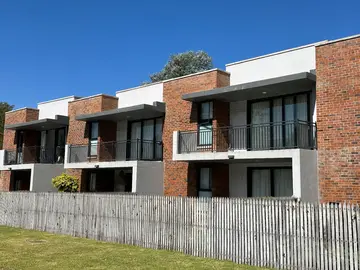 Furnished 2 Bedroom Apartment 