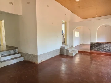 Farm & Agricultural Land