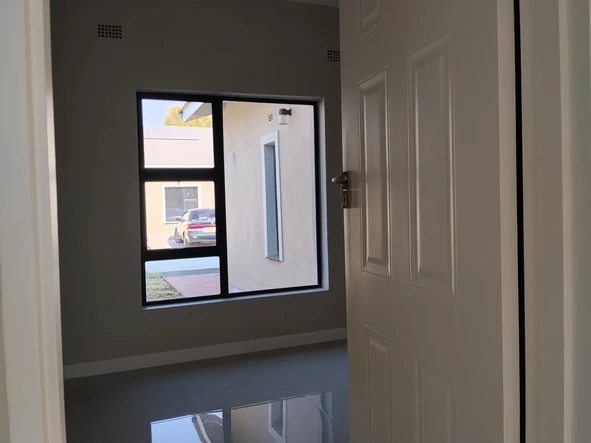 3 Bedroom Garden Flat