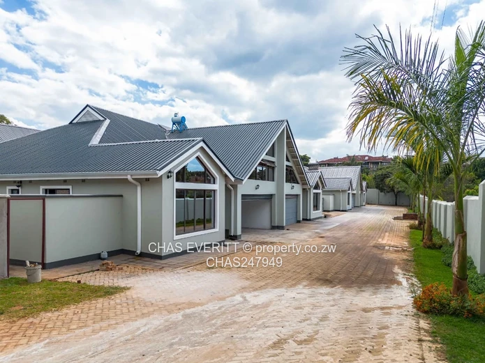 Newly Built 4½ Bed Cluster Unit To Rent
