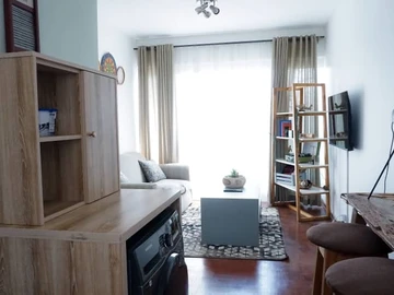 Flat & Apartment
