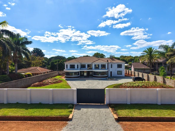 7 Bedroom House