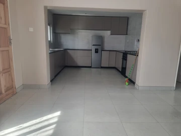 3 Bedroom Flat & Apartment