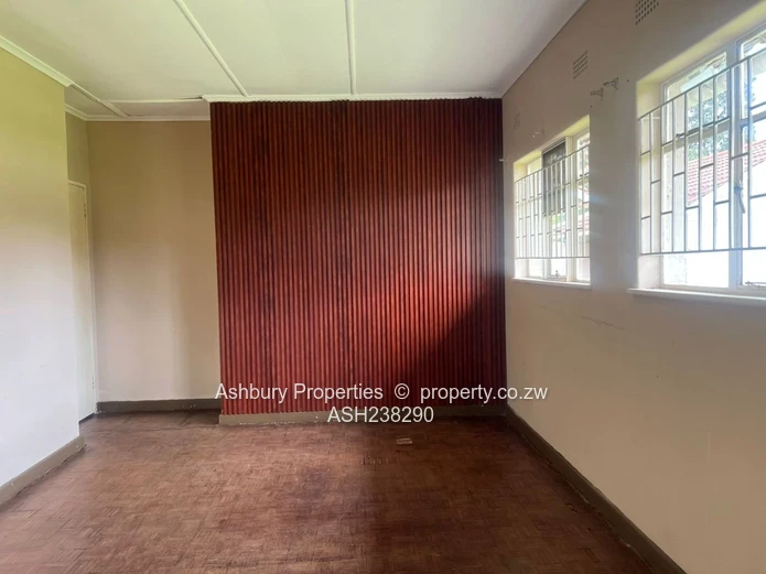 Spacious 300m2 office on 4000m2 land, Mount Pleasant