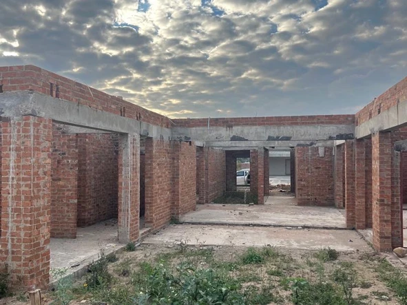 4 Bedroom Flat & Apartment