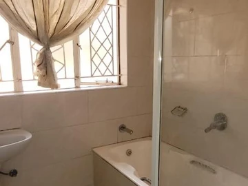 8 Bedroom House