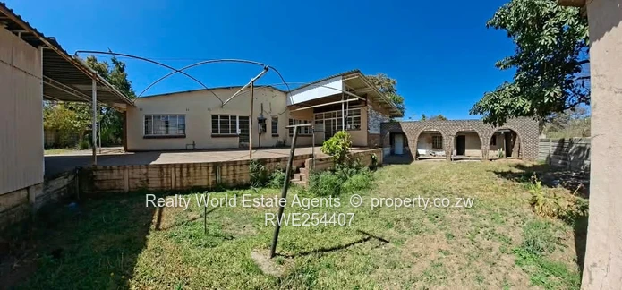 Avondale West House to Rent