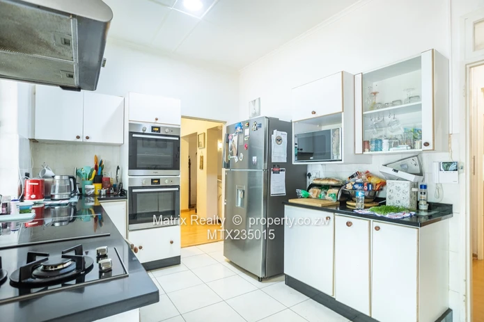 6 Bedroom House for Sale in Chisipite