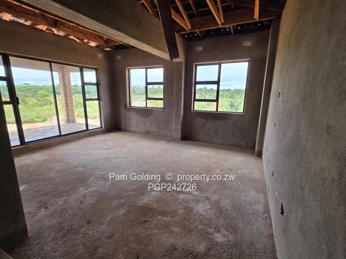 Semi-finished house in Emalangeni Esigodini (Sole Mandate)