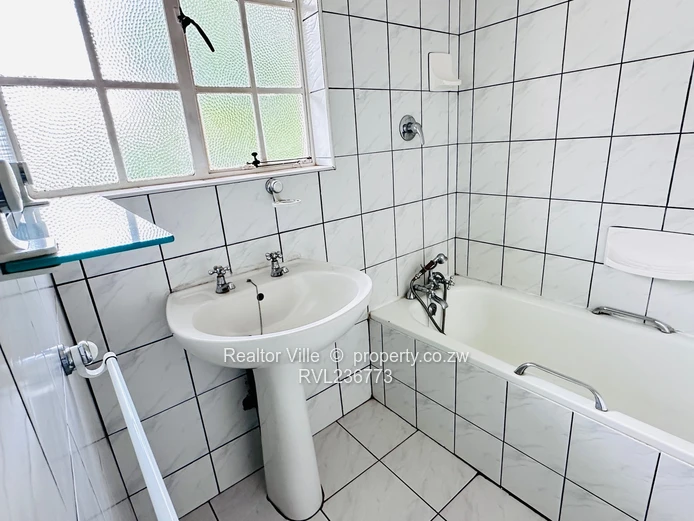 Borrowdale Apartment For Sale 