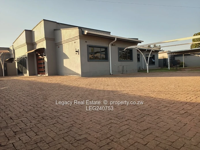 3 bedroomed cluster for rent in Bluffhill