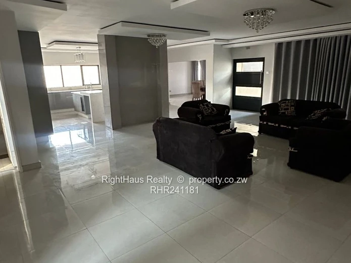 Stunning 5 bed house(4 ensuite) in Borrowdale Pomona near SamLevy Village