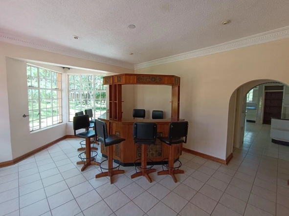 5 Bedroom House