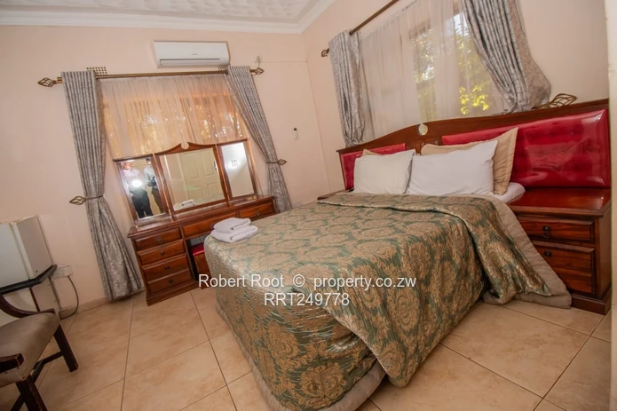Exceptional fully furnished BNB in Hillside