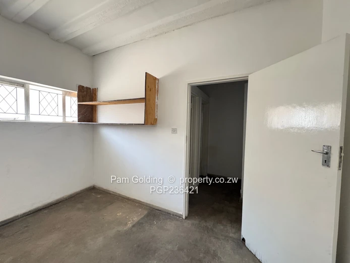 Warehouse to rent - Msasa