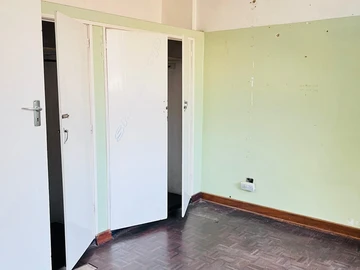 12 Bedroom Flat & Apartment