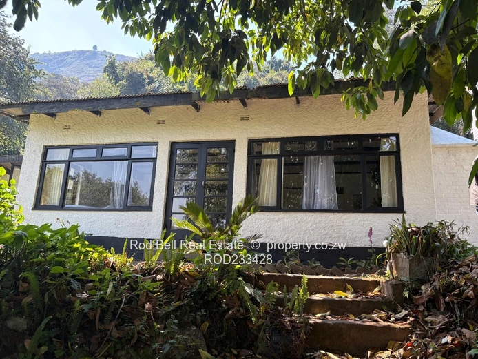 Holiday home with stunning views of the mountains