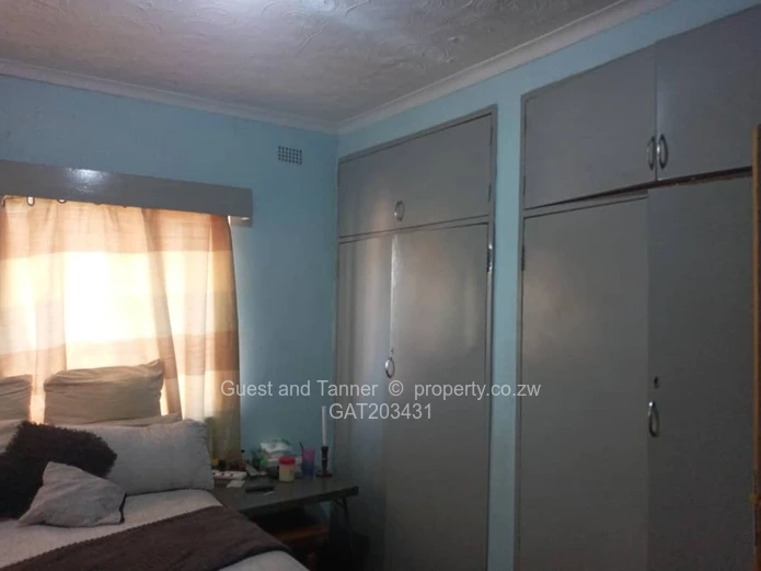 Cozy 3-Bedroom Flat for Sale in Eastlea, Harare East