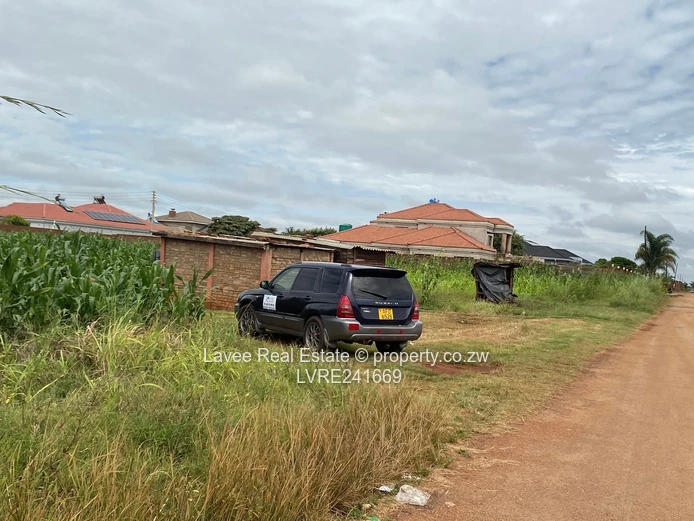 CORNER STAND SITTING ON 2352sqm MOUNT PLEASANT HEIGHTS PRIME LAND