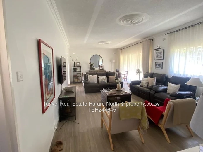 For Sale MABELREIGH SUNRIDGE with Harare Drive Road Frontage $190k  .