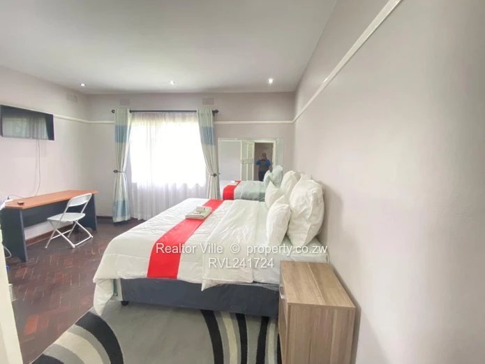 Secure Gated Eastlea Lodge with Spacious Garden & Borehole