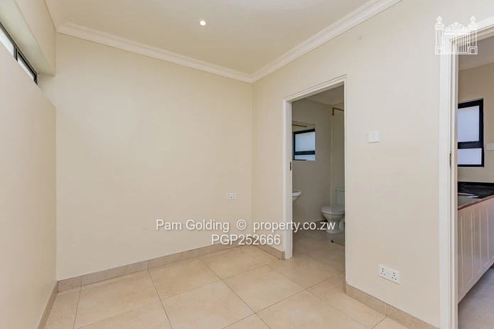 Outstanding Brand New Townhouse