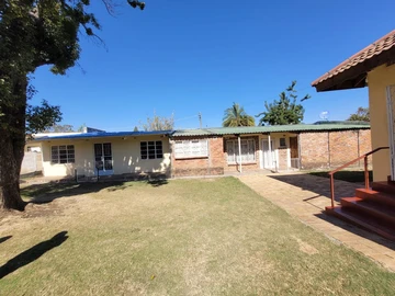 7 Bedroom House