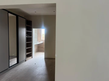 4 Bedroom Garden Flat