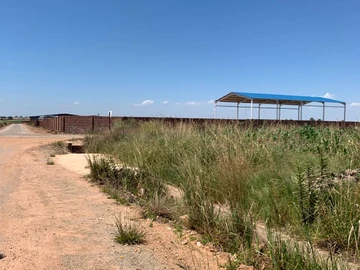 Commercial & Industrial Land