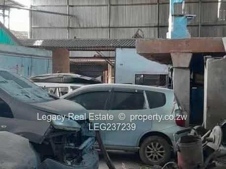 Prime Roadfront Commercial Property, Willovale Road.