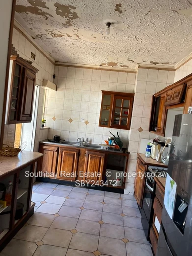 Cotswold House For Sale 