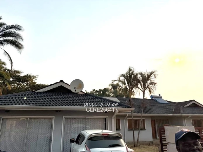 Borrowdale Brooke 3-Bed House — Pool & Borehole