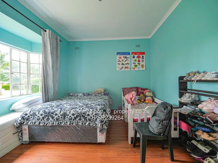 Lovely Unit in A Secure Complex!