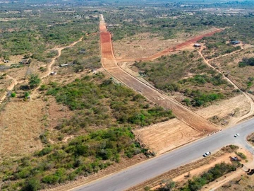 Commercial & Industrial Land