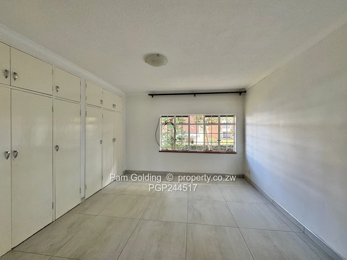 Lovely 3 bedroom Duplex Apartment- Upper Avenues