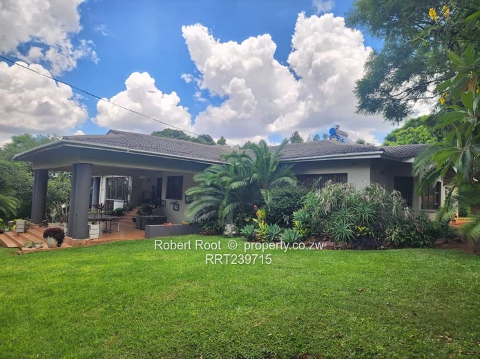 Unique 2-House Property To Rent In Helensvale