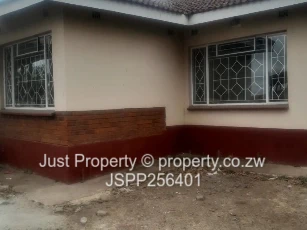 3 Bedrooms Westlea Ensuite: Rent