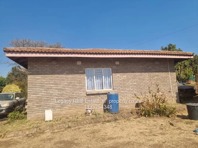 The Grange: 3-Bed Facebrick Home on 2,340m² — Flatlet & Fitted Kitchen (Sole Mandate)