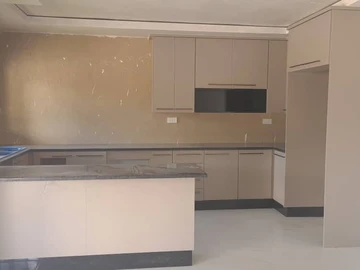 3 Bedroom Flat & Apartment